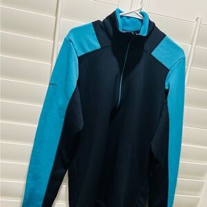 Men’s Medium Patagonia Blue and Black 1/4 zip Fleece Pullover